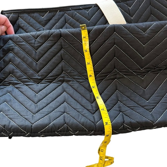 Little Earth INDIANA HOOSIERS Chevron Stitch Weekender Bag - Black, nwt - Picture 3 of 7